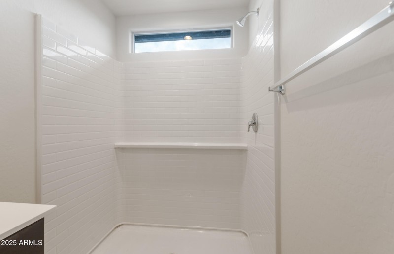 15 - Owner Shower