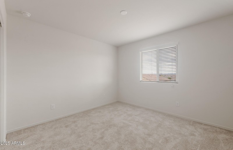 18 - Bedroom
