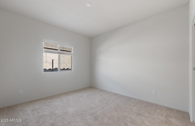 15 - Bedroom