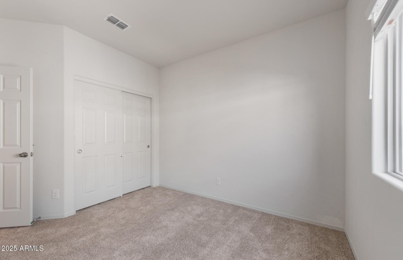 17 - Bedroom