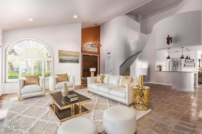 14-Rancho-Caliente - Living Room - Luxur