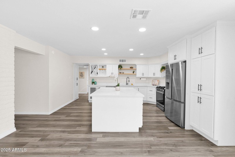 Kitchen 6