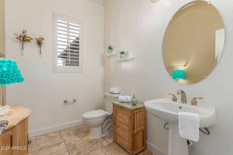 Guest half bath