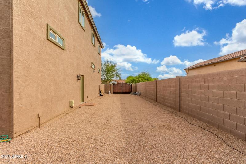 RV gate with 3 RV hookups