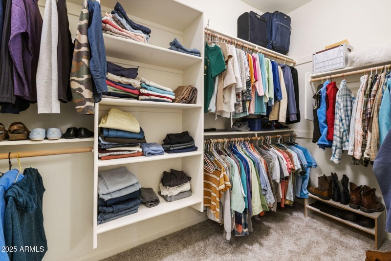 23-Primary Closet