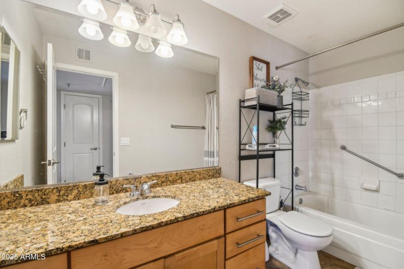19-web-or-mls-E Campbell Ave 107-1405-01