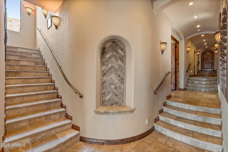 Interior steps