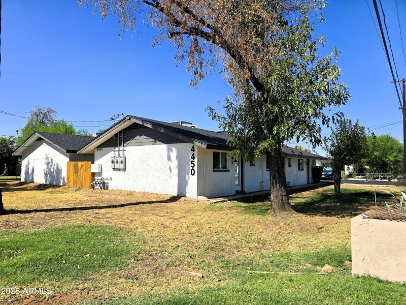 4450 corner view3