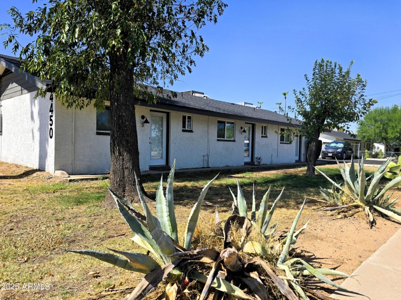 4450 Front View4