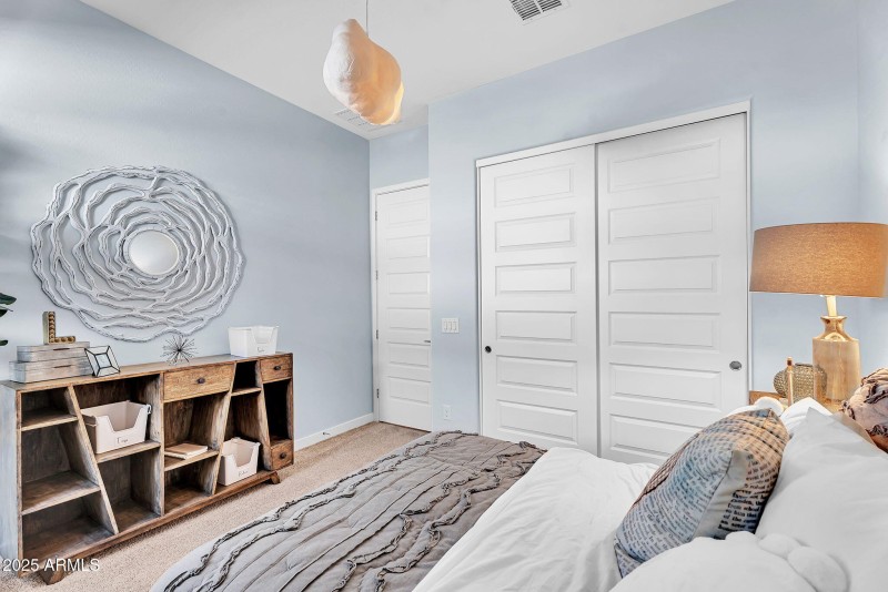 48-web-or-mls-21934 E lords Court-45