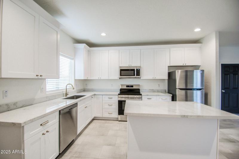 KITCHEN 4
