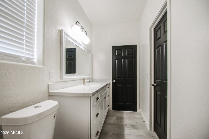 MASTER BATH 2