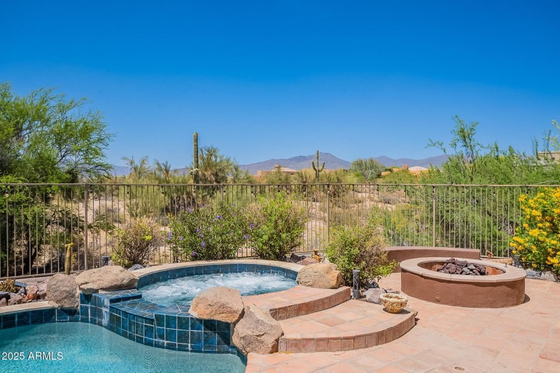 061_Back Patio Pool