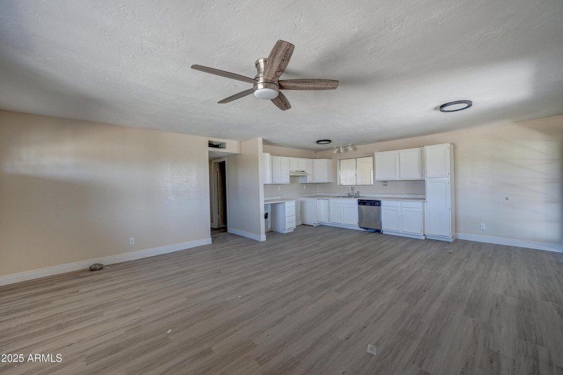 2627 W Buckskin Dr-9