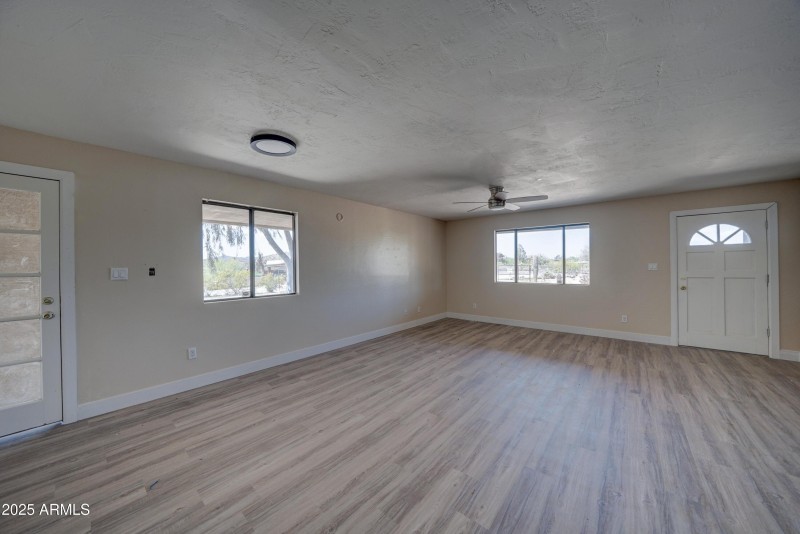 2627 W Buckskin Dr-12
