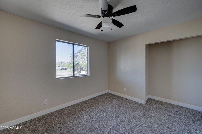 2627 W Buckskin Dr-16
