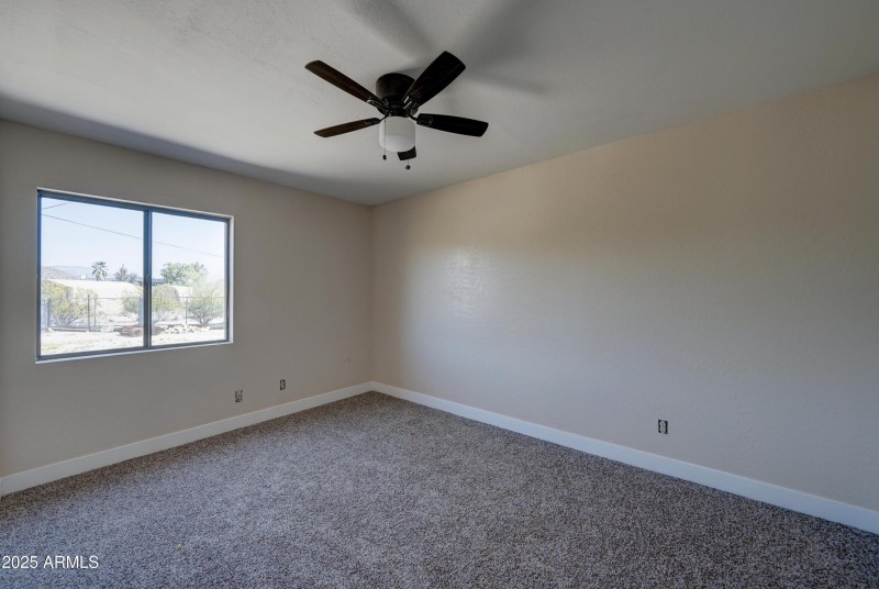 2627 W Buckskin Dr-24