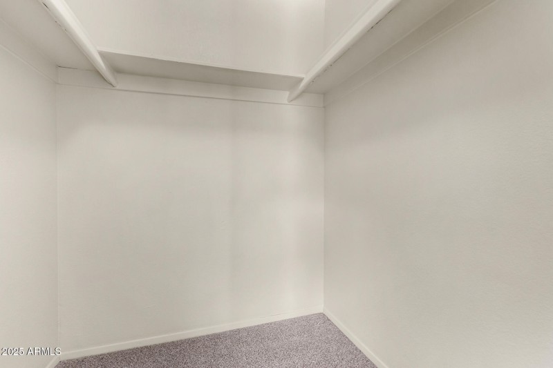 WALKIN CLOSET