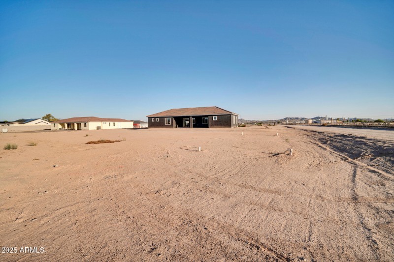 22548 W Huntington Dr-40_(2048)