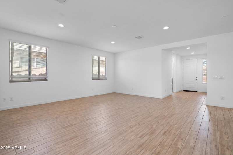 09-Living Room