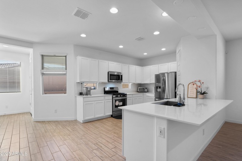 11-Kitchen