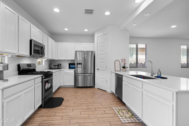 12-Kitchen