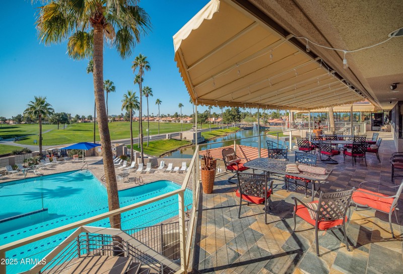 19.0 Outdoor Dining with Views