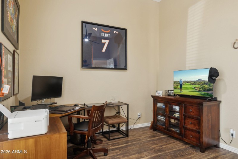 20-web-or-mls-41728-n-moss-springs-ct