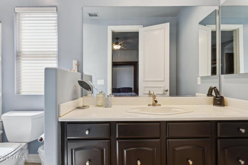 31-web-or-mls-6428-w-eugie-ave