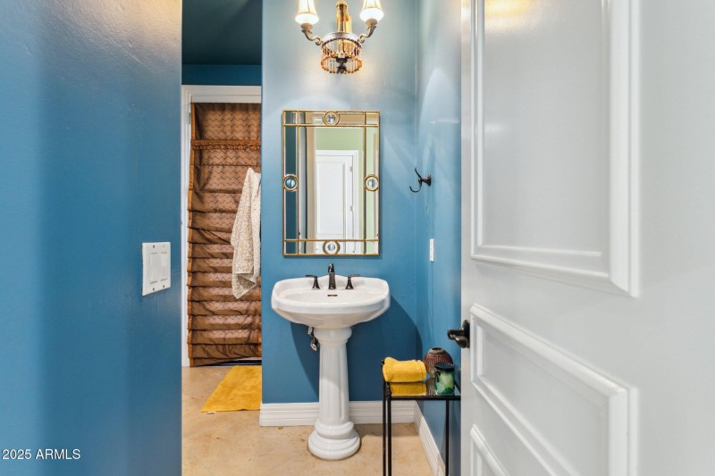 34-web-or-mls-6428-w-eugie-ave