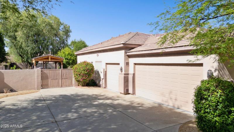 59-web-or-mls-6428-w-eugie-ave
