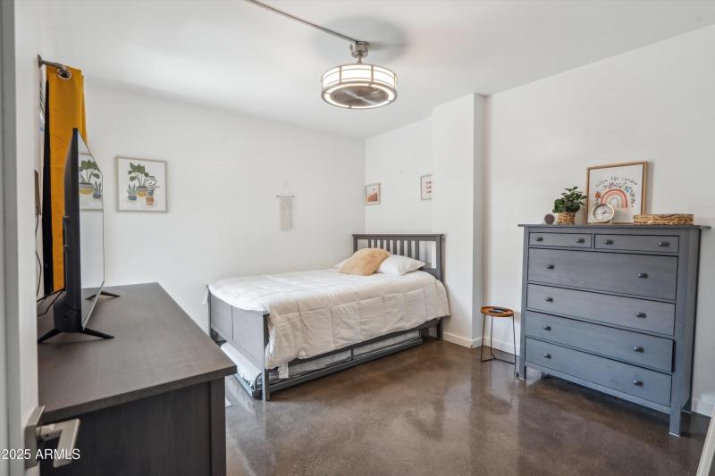 11-Bedroom