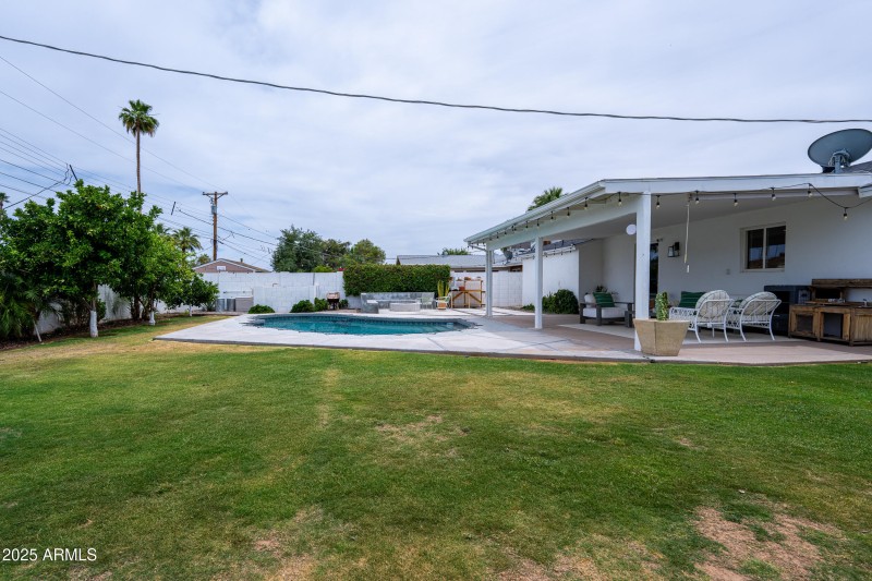6608 E Lewis Ave-21