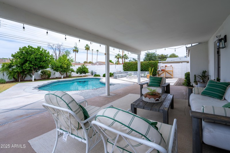 6608 E Lewis Ave-22