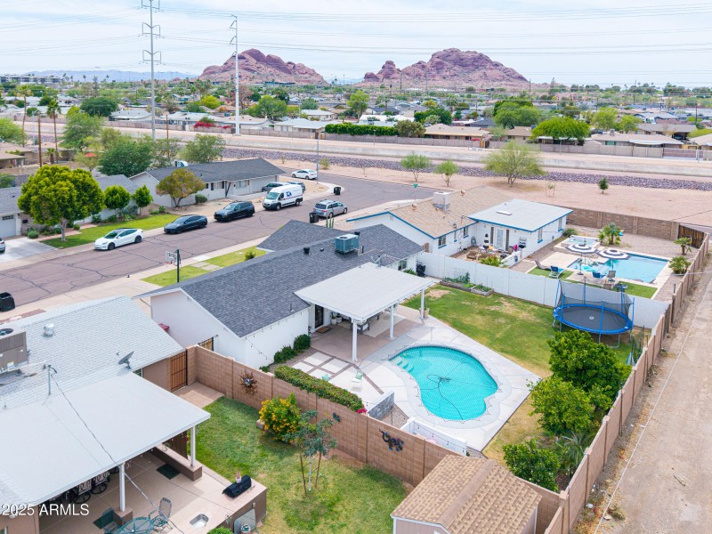 6608 E Lewis Ave-25
