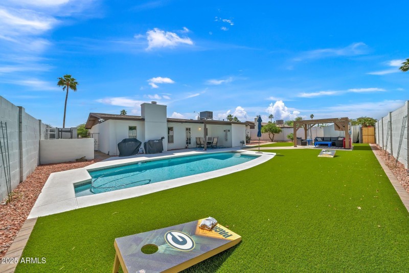 mls_12826 N 29th St-33