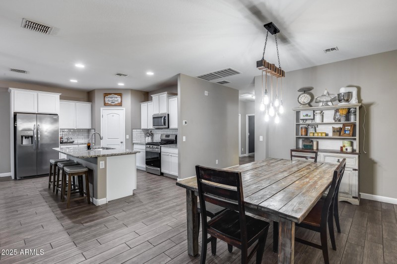 Kitchen/Dining