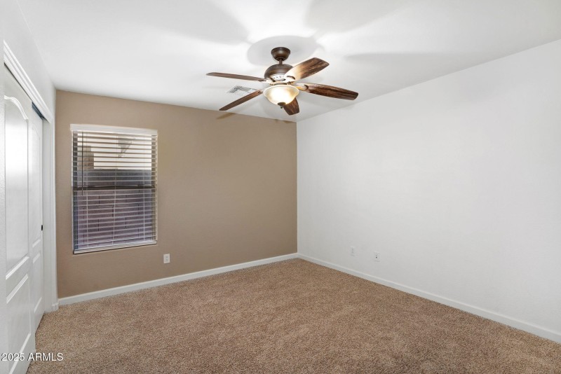 32-web-or-mls-418 E Clairidge Dr-30