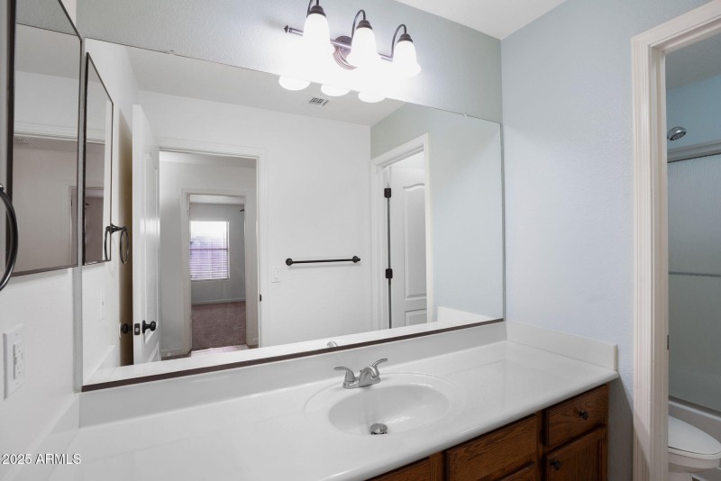 34-web-or-mls-418 E Clairidge Dr-32