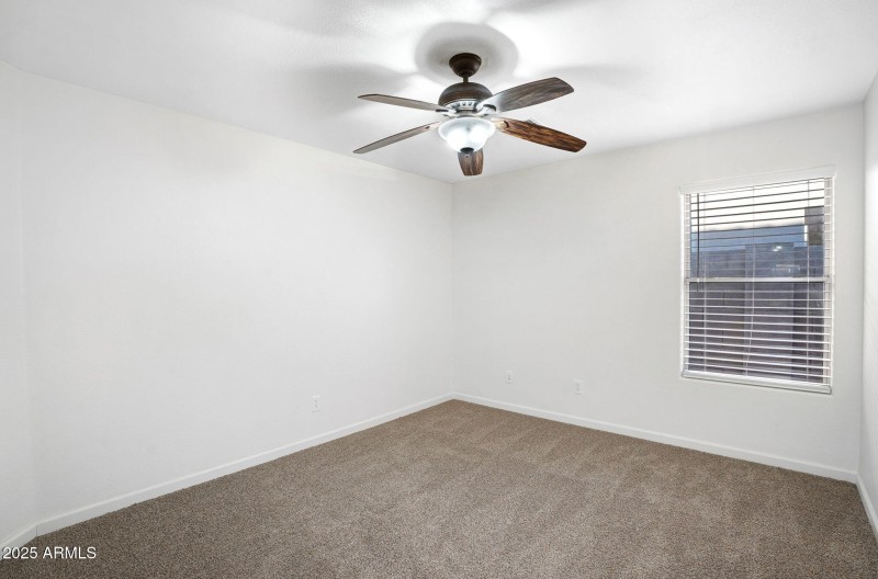 36-web-or-mls-418 E Clairidge Dr-34