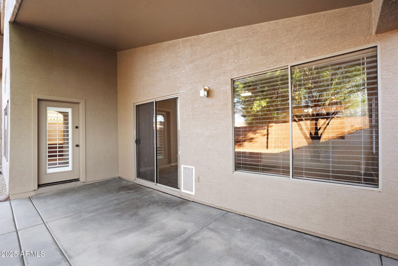48-web-or-mls-418 E Clairidge Dr-46