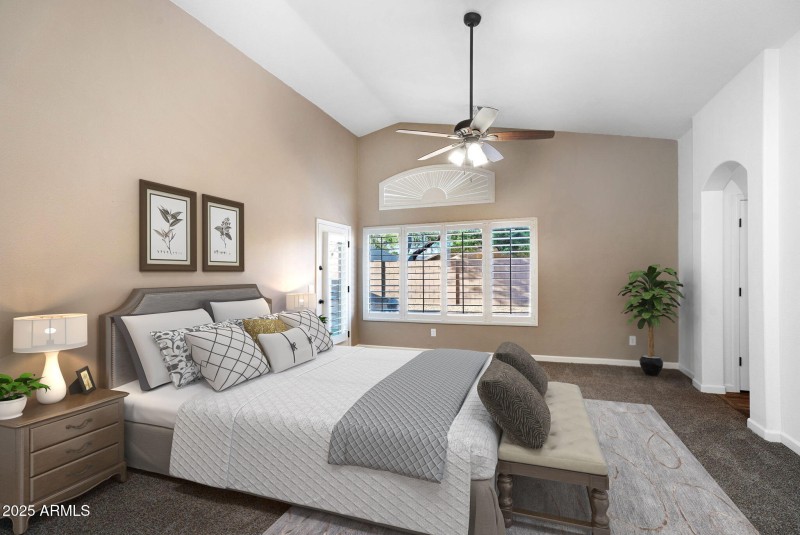 54-web-or-mls-24-web-or-mls-418 E Clairi