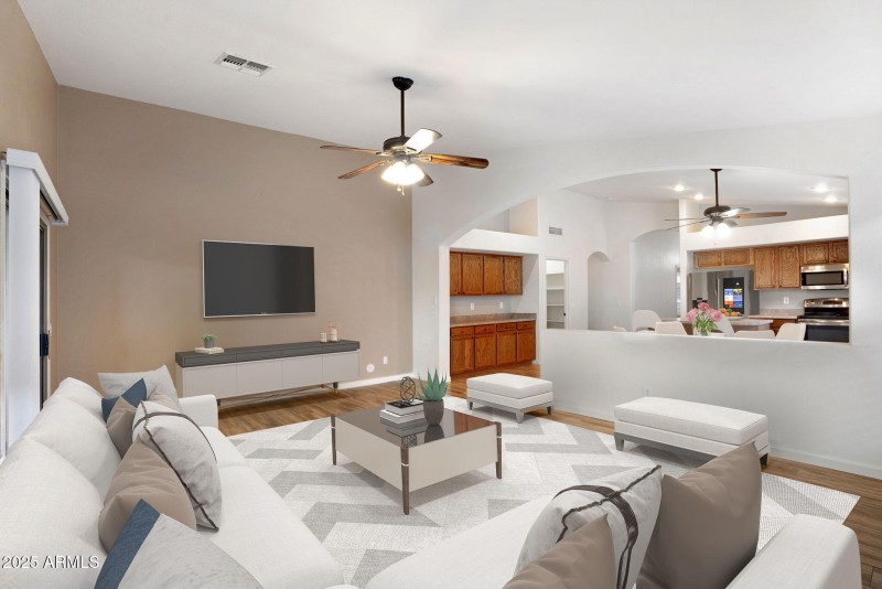 56-web-or-mls-13-web-or-mls-418 E Clairi