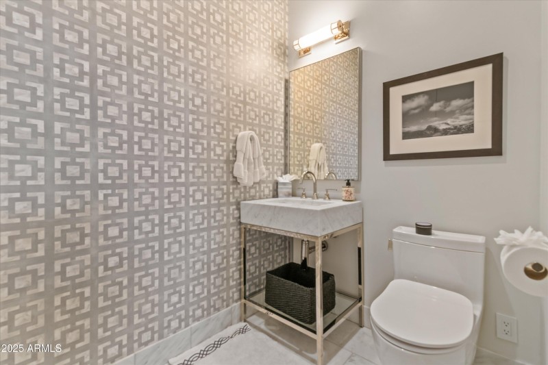 Guest Bathroom 3