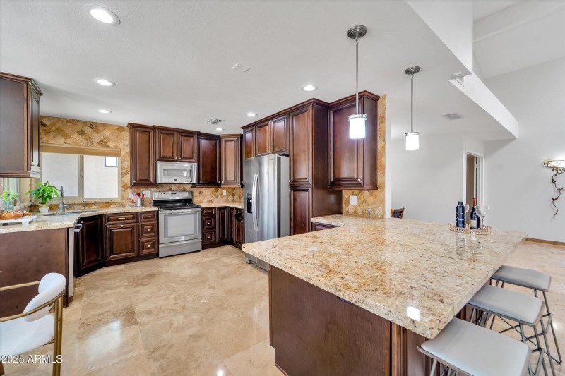 15-10546 E Topaz Circle-15