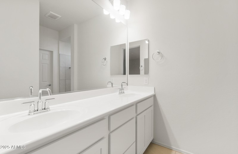 Owners Bath