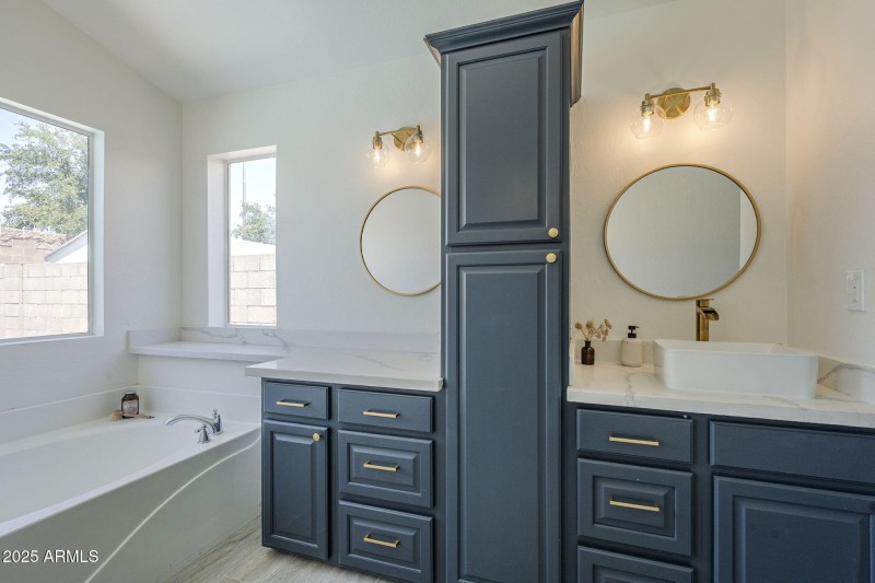 Primary En Suite