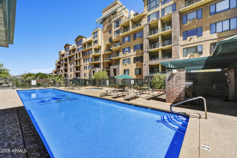 16-Community Pool