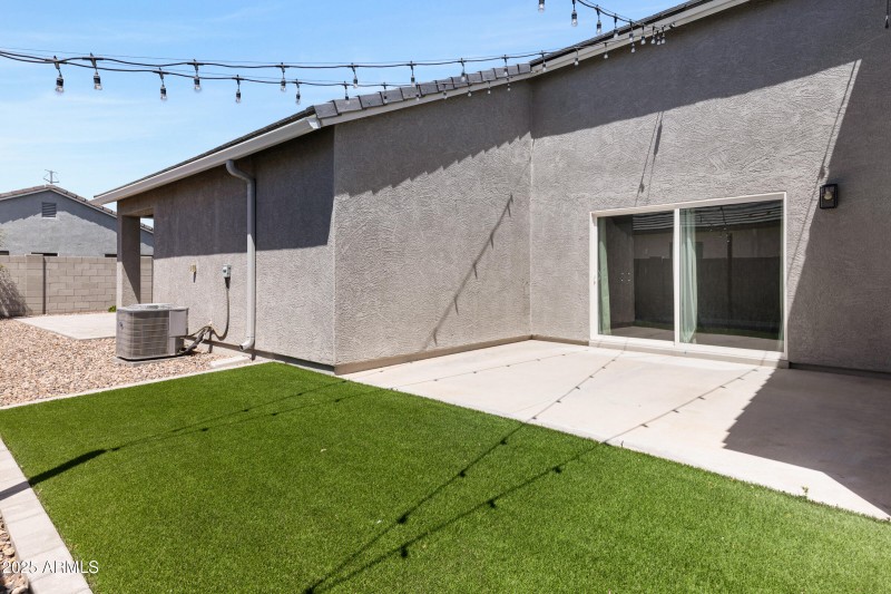 1090 E Horro Rd-34