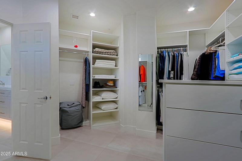 Master Closet 2
